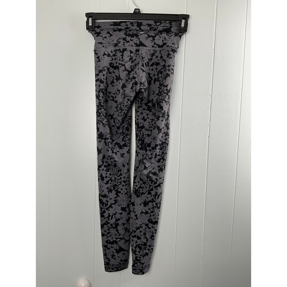 Lululemon Wunder Under High‎ Rise Tight 28 Floral Gray Black Leggings Size 2 - Picture 3 of 6